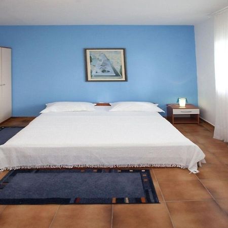 Apartments Filip Trogir Exterior foto